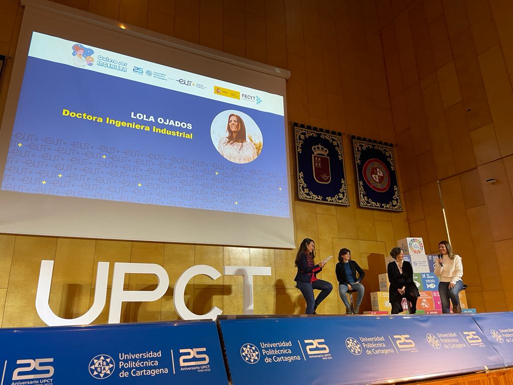 Imagen Quinientas jóvenes descubren referentes femeninos en la ciencia y la tecnología en la UPCT